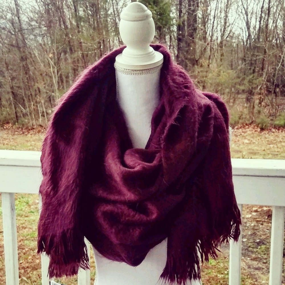 I.N.C. MACY'S | BURGUNDY WINE SCARF